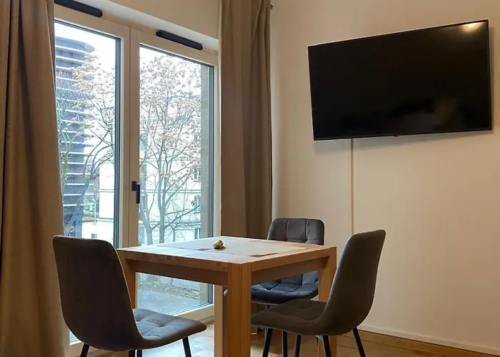 アパート Montana Easy Center ヴロツワフ