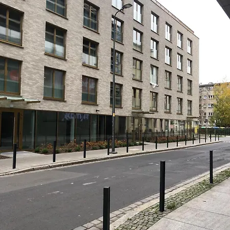 Montana Easy Center * Вроцлав