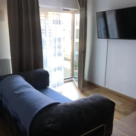 公寓 Montana Easy Center *