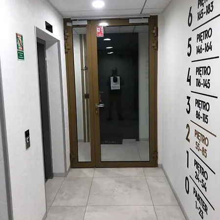 Montana Easy Center Apartamento *