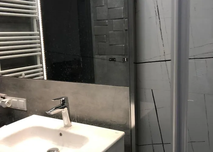 公寓 Montana Easy Center *